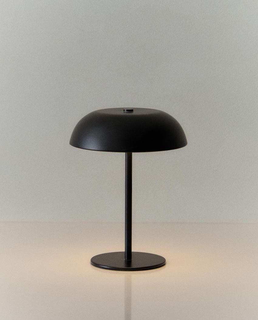 MONOCHROME CORDLESS TABLE LAMP