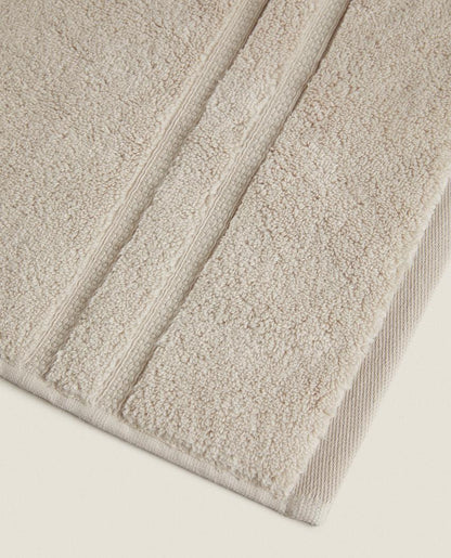 EXTRA SOFT DOUBLE BORDER BATH TOWEL